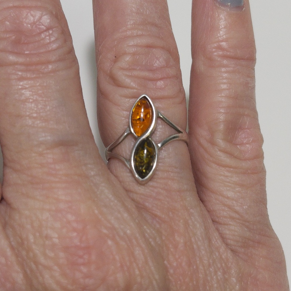 Vintage Sterling Silver Baltic Amber Ring | Sz 6